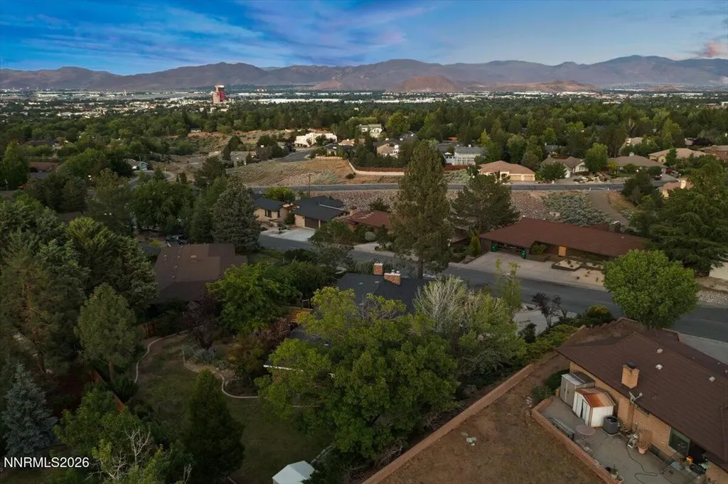 2475 Pioneer Reno NV 89509