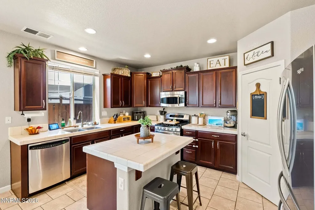 3959 White Oak Sparks NV 89436