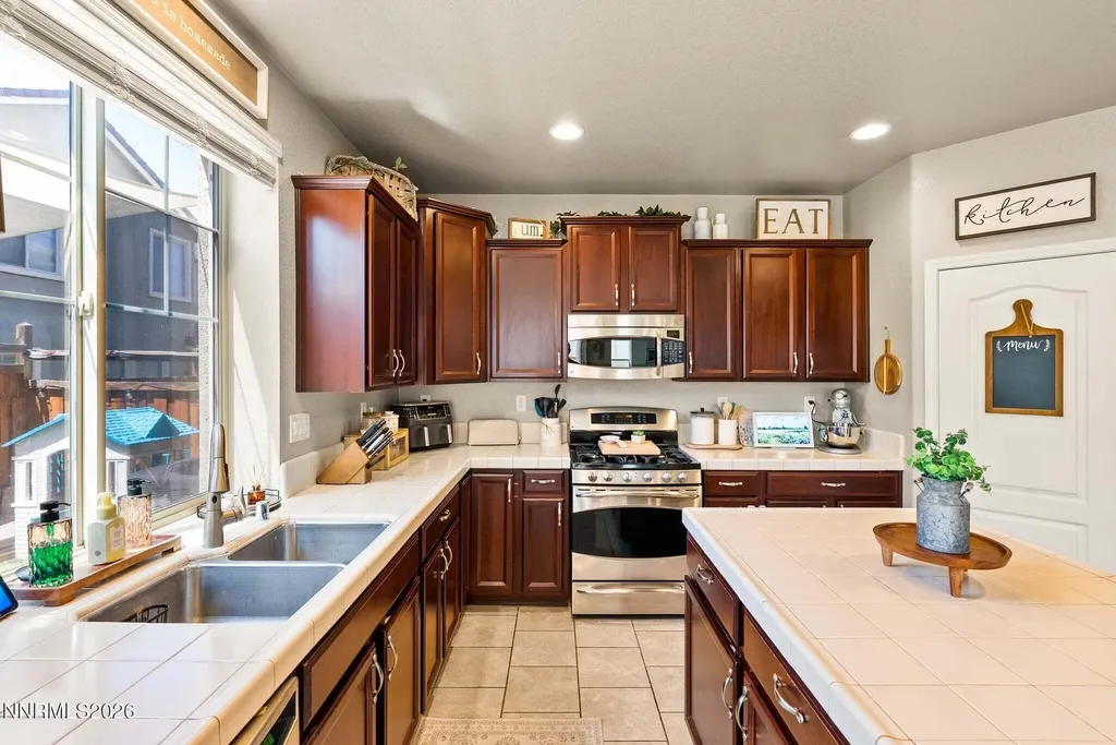 3959 White Oak Sparks NV 89436