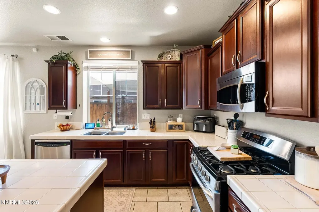3959 White Oak Sparks NV 89436