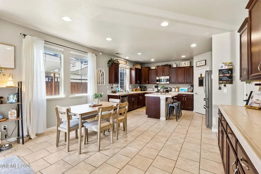 3959 White Oak Sparks NV 89436
