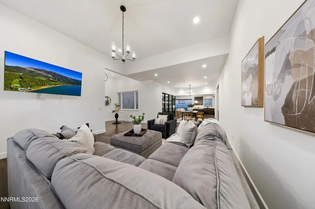 2348 Hammer Falls Reno NV 89521