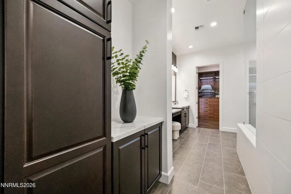 2348 Hammer Falls Reno NV 89521