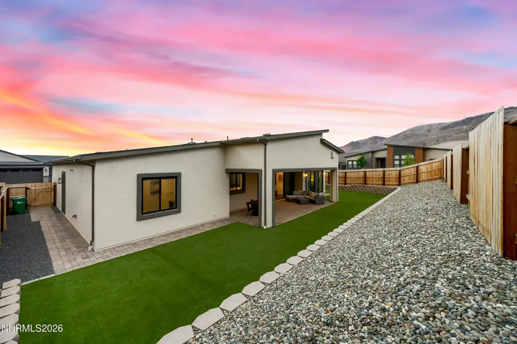 2348 Hammer Falls Reno NV 89521