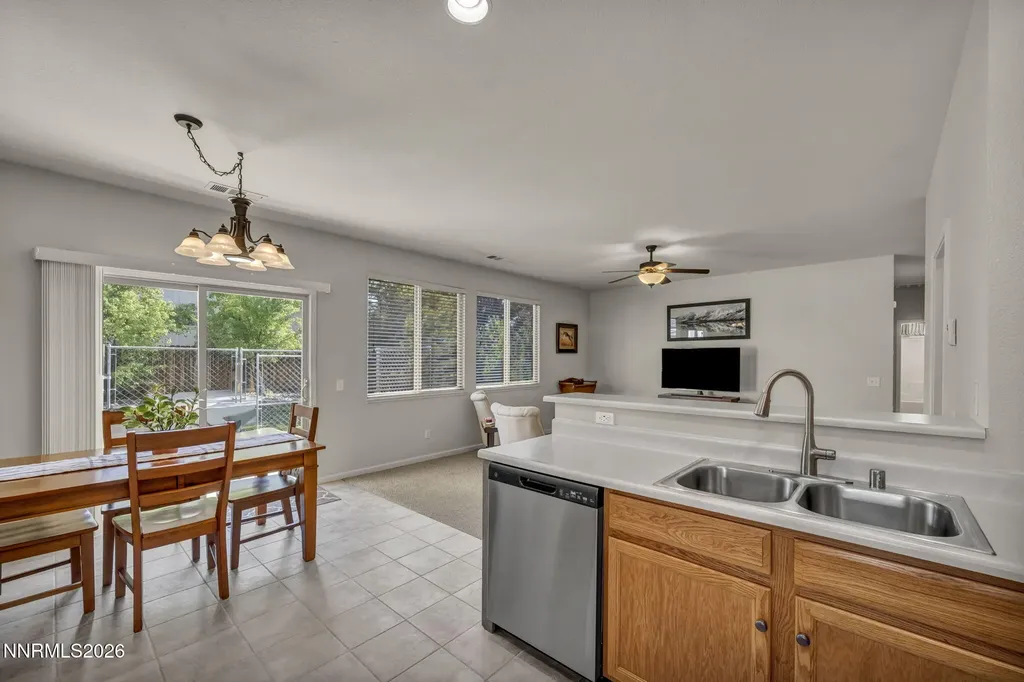 200 Crown Point Dayton NV 89403