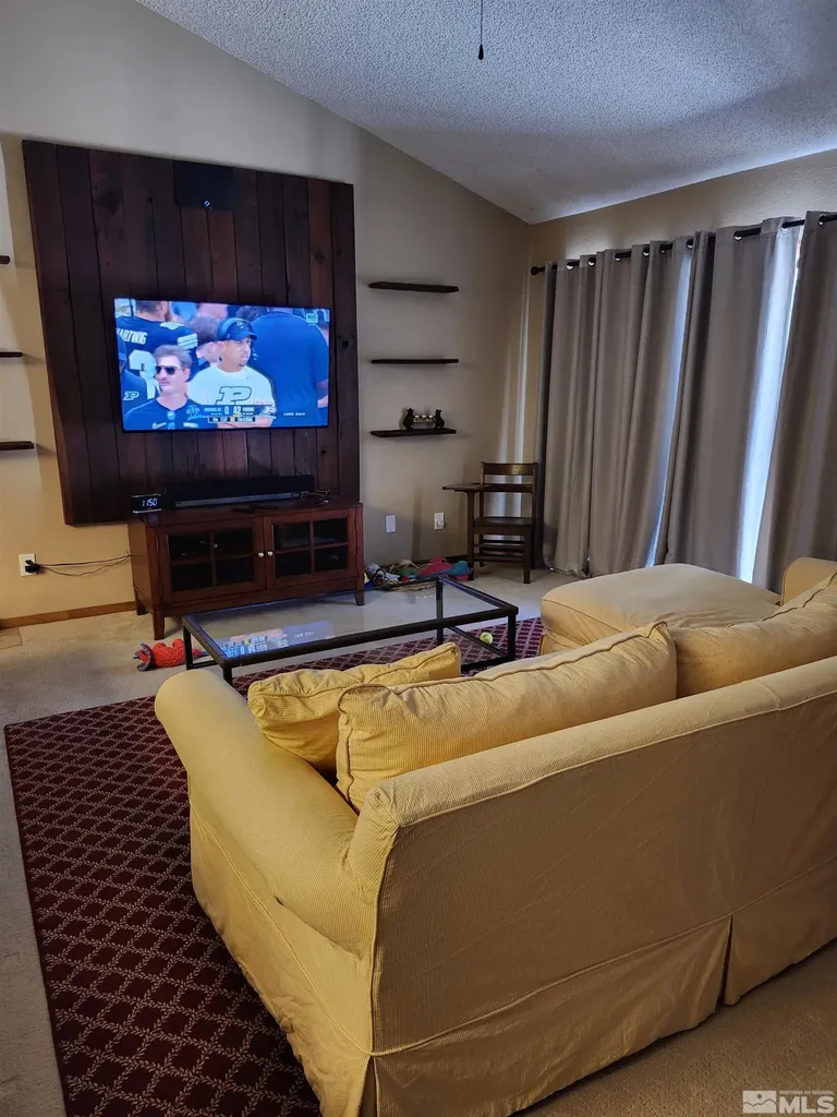 3815 Golden Springs Reno NV 89509