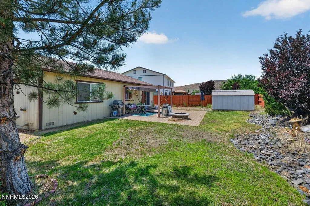 18329 Dustin Reno NV 89508