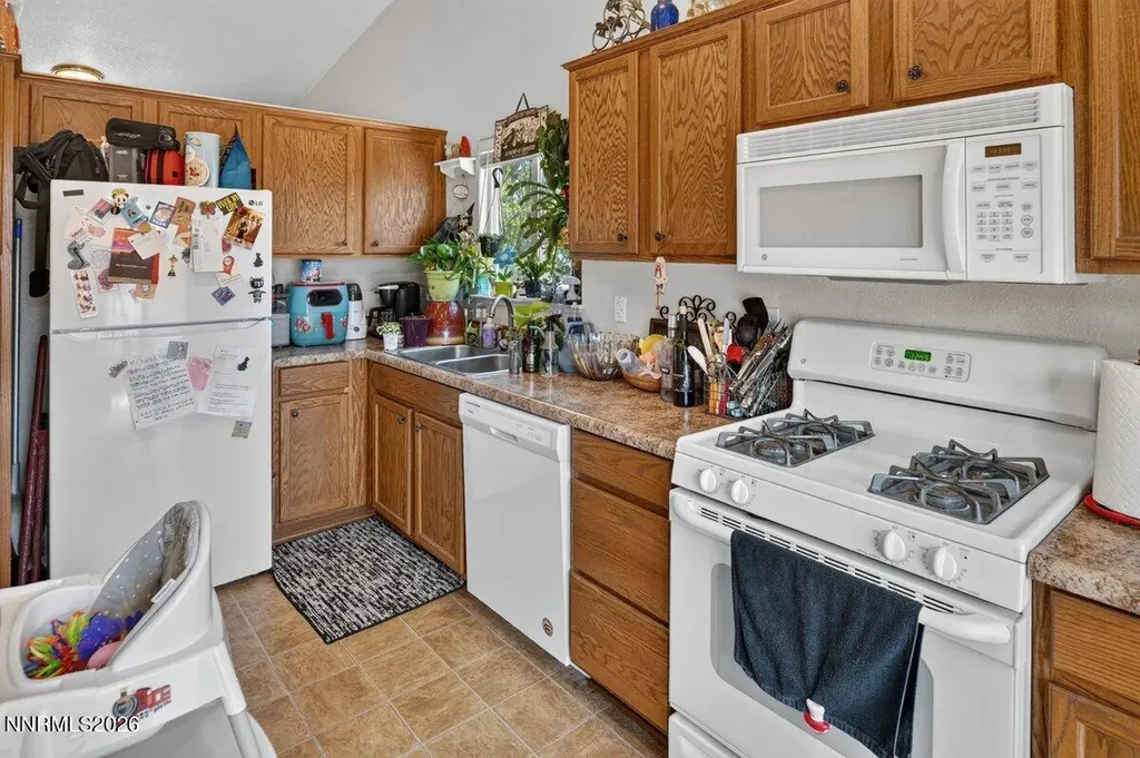 18329 Dustin Reno NV 89508
