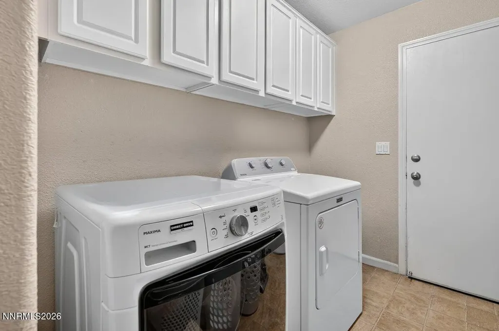 18329 Dustin Reno NV 89508