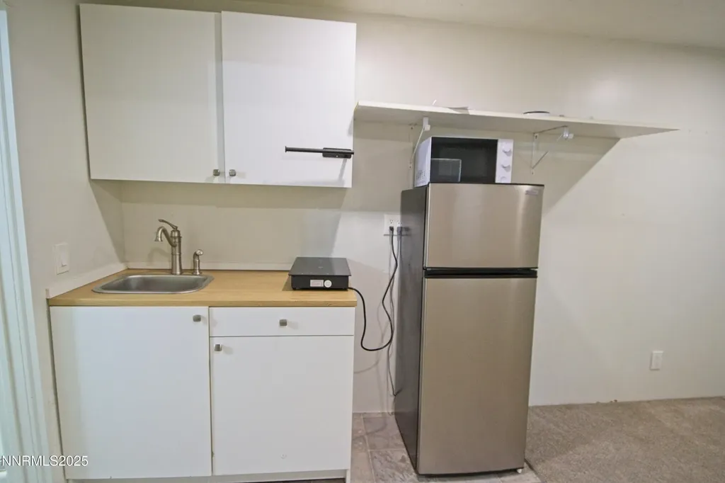 2065 1/2 Whitfield Reno NV 89512