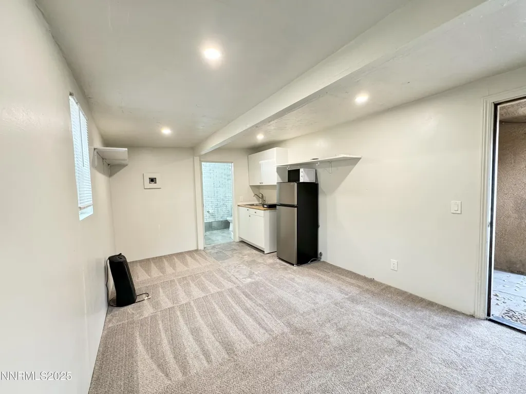 2065 1/2 Whitfield Reno NV 89512