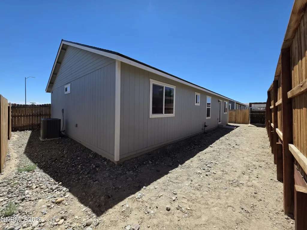 1808 Fort Sutter Fernley NV 89408