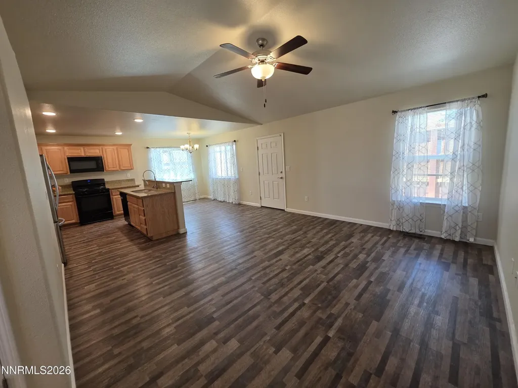 1808 Fort Sutter Fernley NV 89408