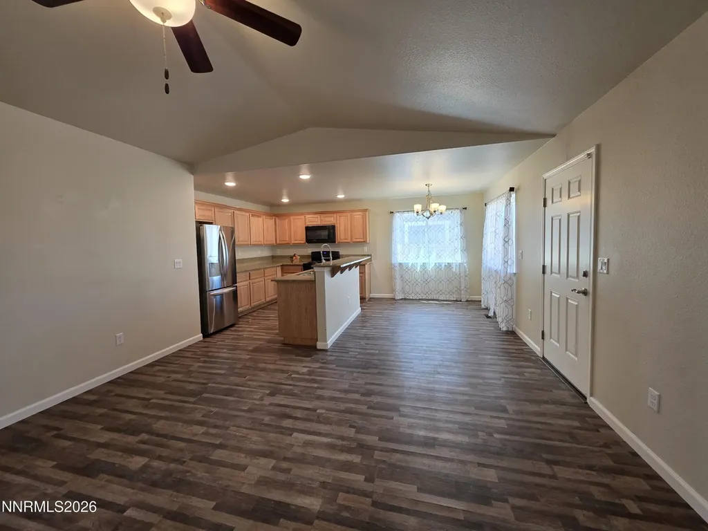 1808 Fort Sutter Fernley NV 89408