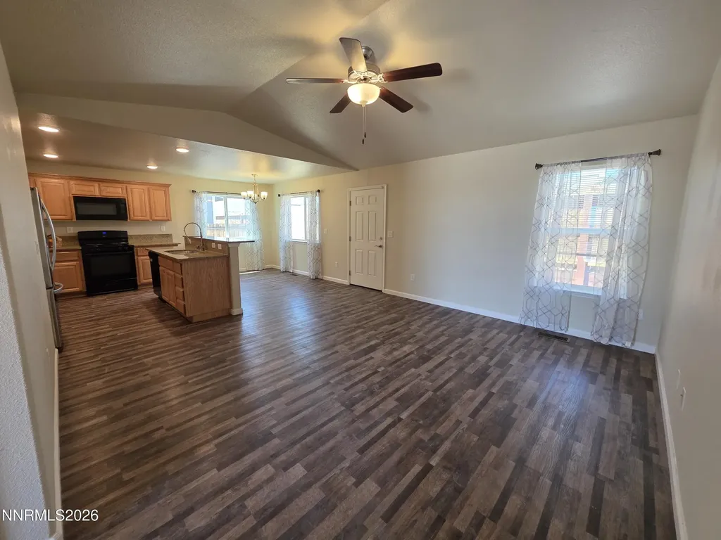 1808 Fort Sutter Fernley NV 89408