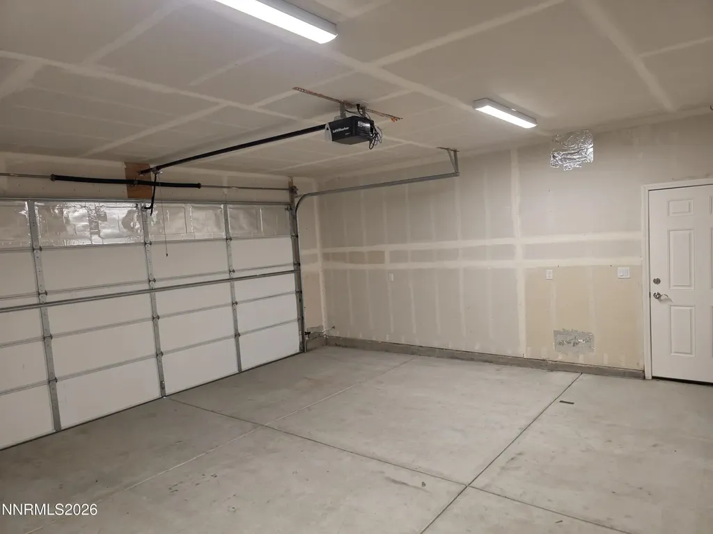 1808 Fort Sutter Fernley NV 89408