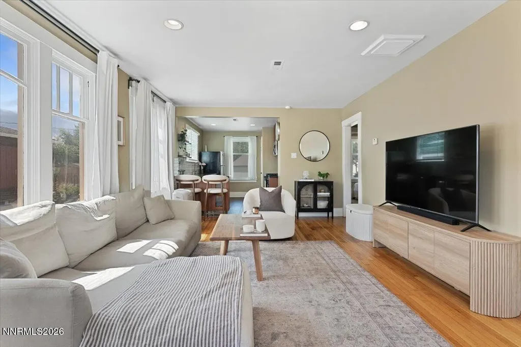 150 Pueblo Reno NV 89509