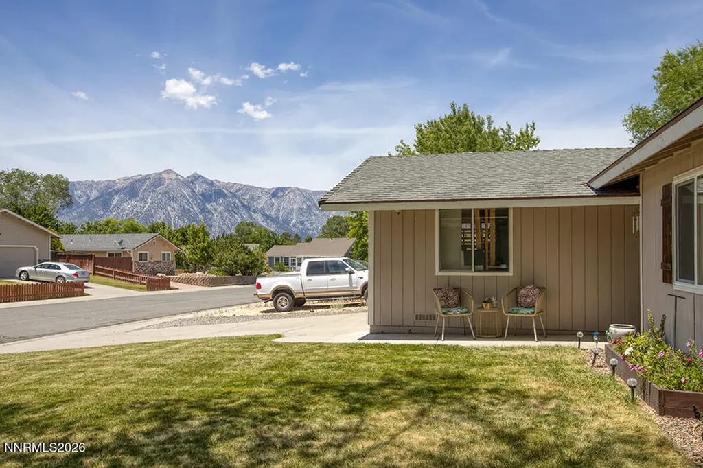 1454 Angora Gardnerville NV 89460