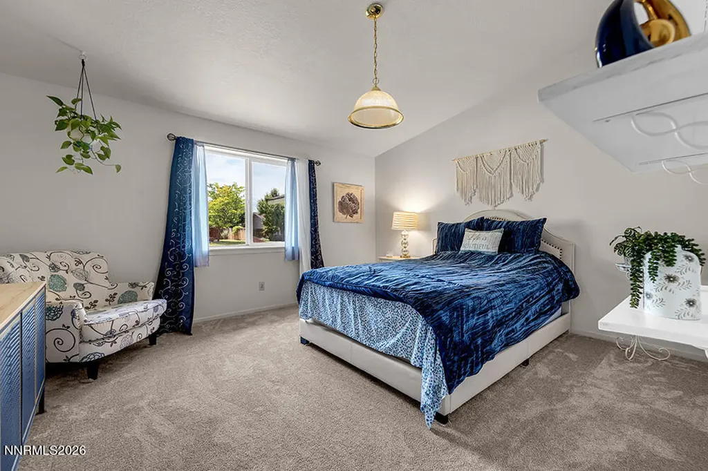 1454 Angora Gardnerville NV 89460
