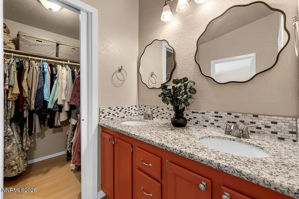 1454 Angora Gardnerville NV 89460