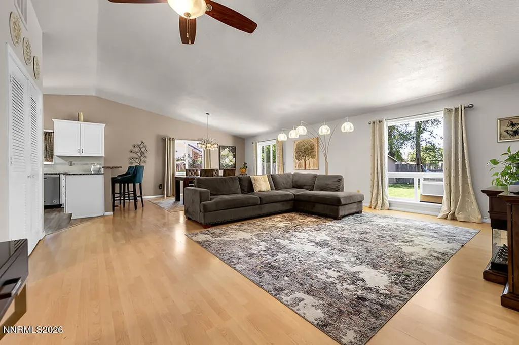1454 Angora Gardnerville NV 89460