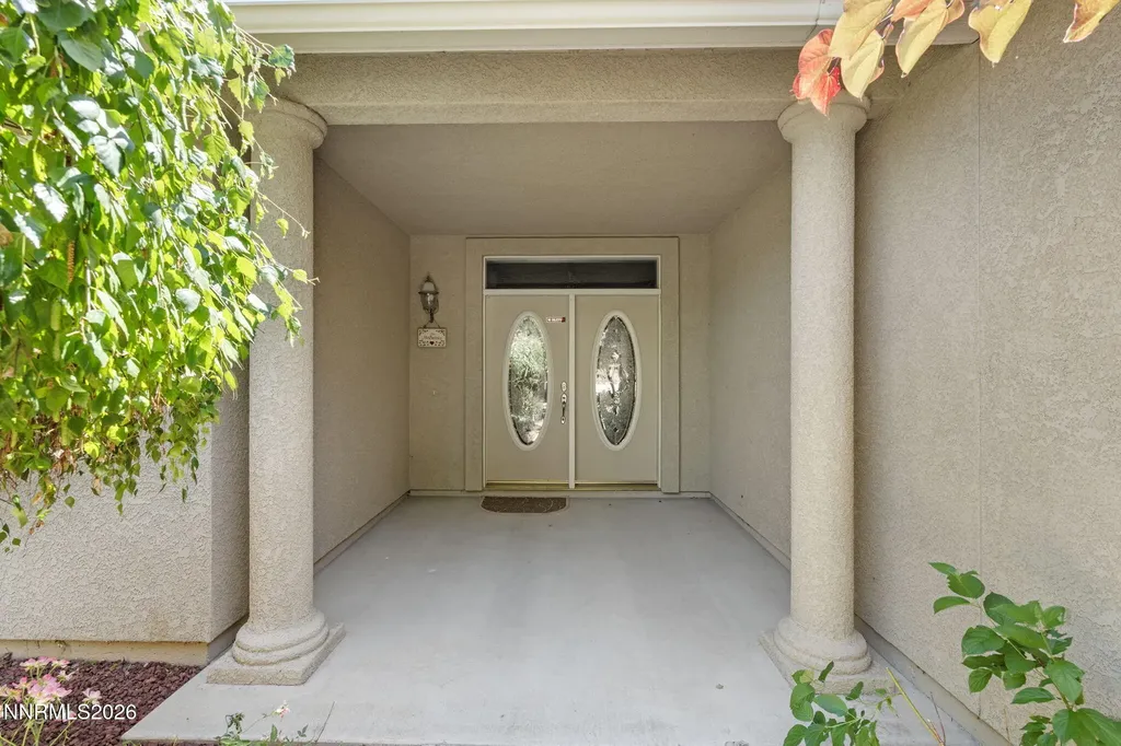 1383 Branden Gardnerville NV 89410