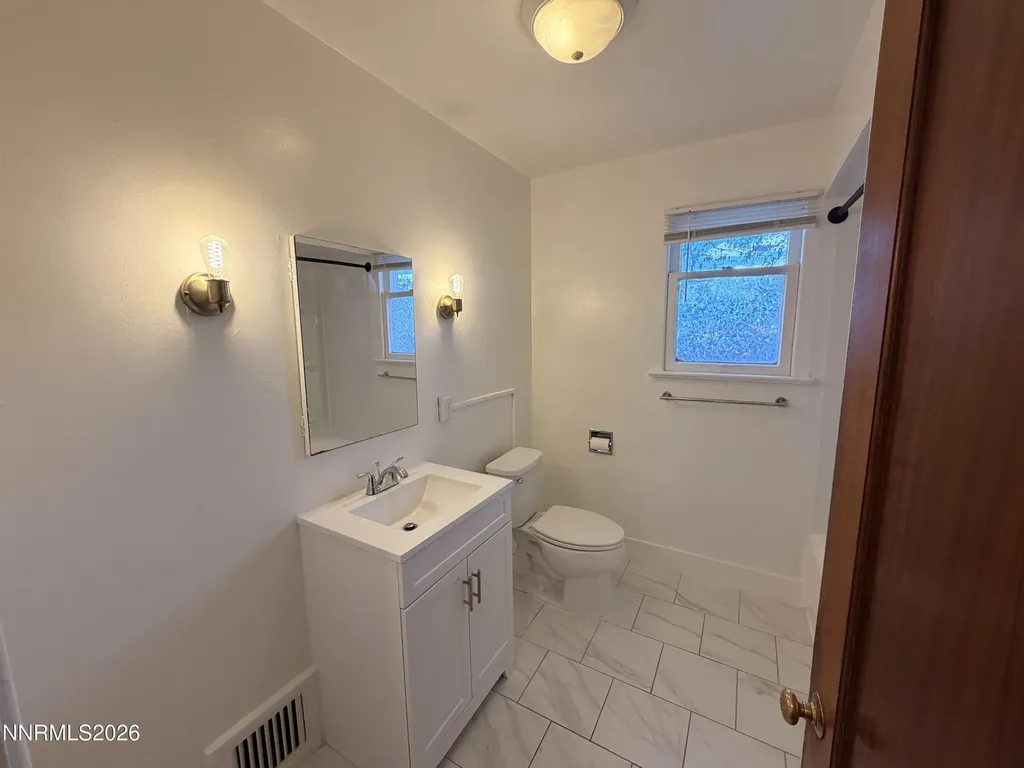 319 Thoma Reno NV 89502