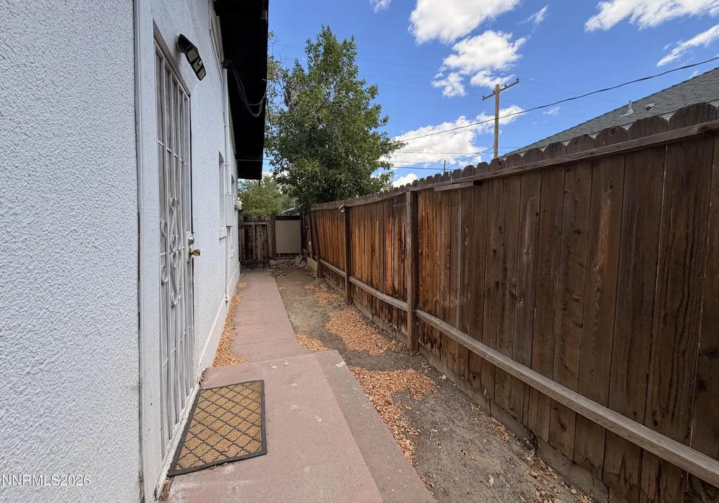 319 Thoma Reno NV 89502