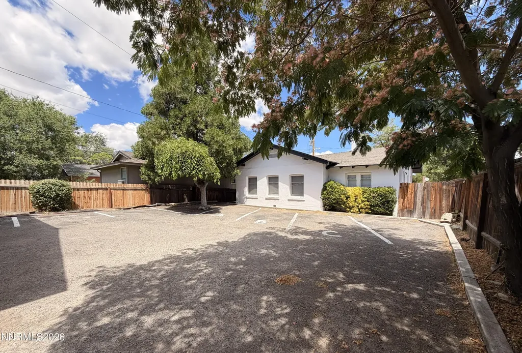 319 Thoma Reno NV 89502