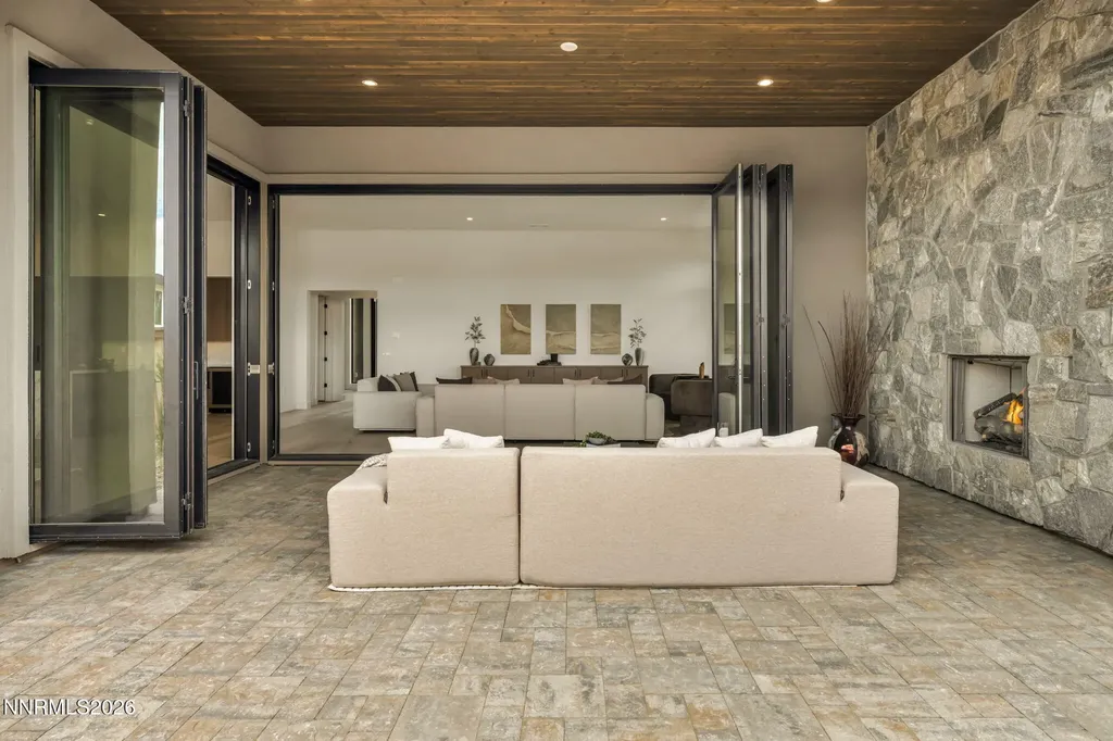 6156 Triple Crown Reno NV 89511