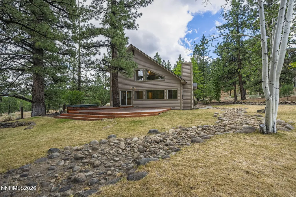 6085 Philoree Reno NV 89511