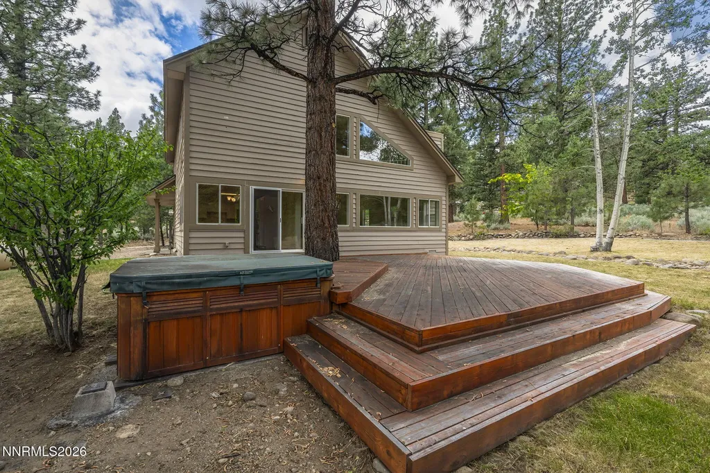 6085 Philoree Reno NV 89511