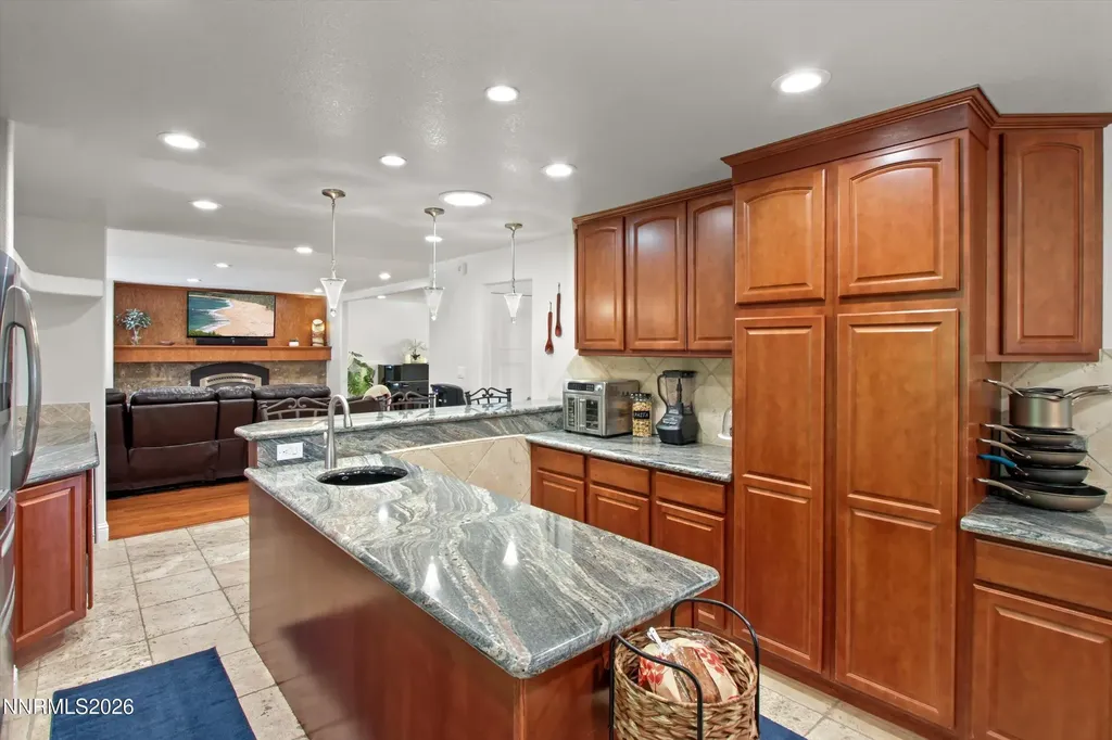 2195 Charolaise Sparks NV 89431