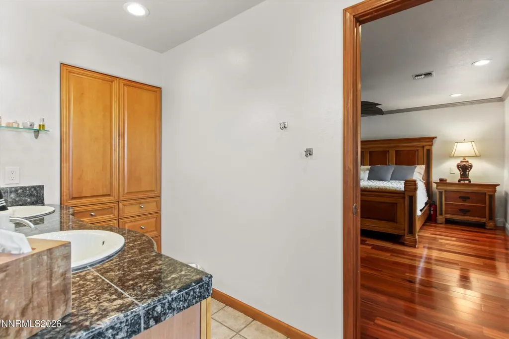 2195 Charolaise Sparks NV 89431