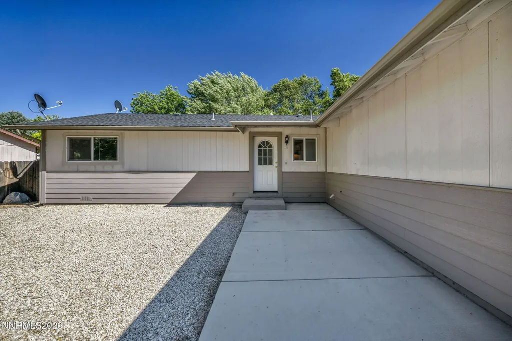 123 Broadleaf Carson City NV 89706