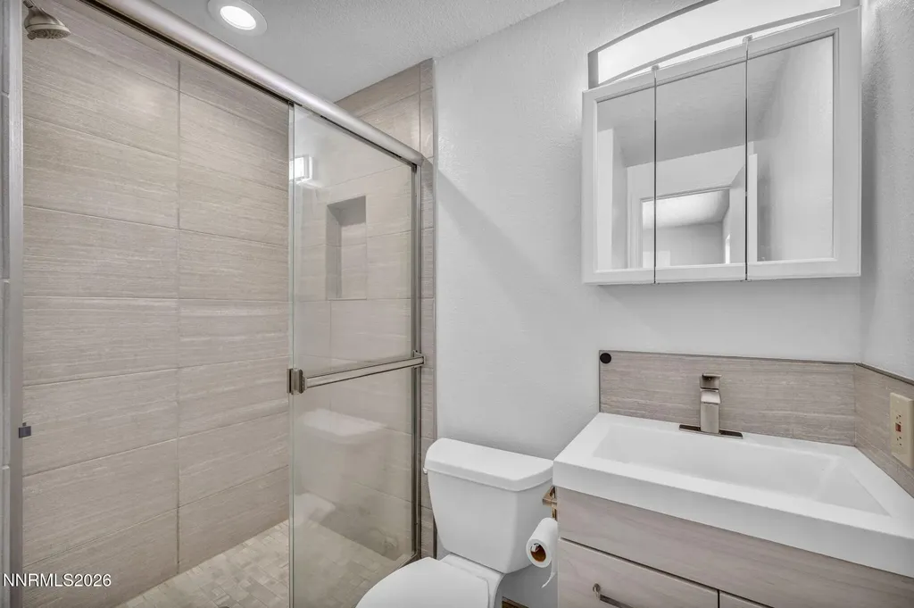123 Broadleaf Carson City NV 89706