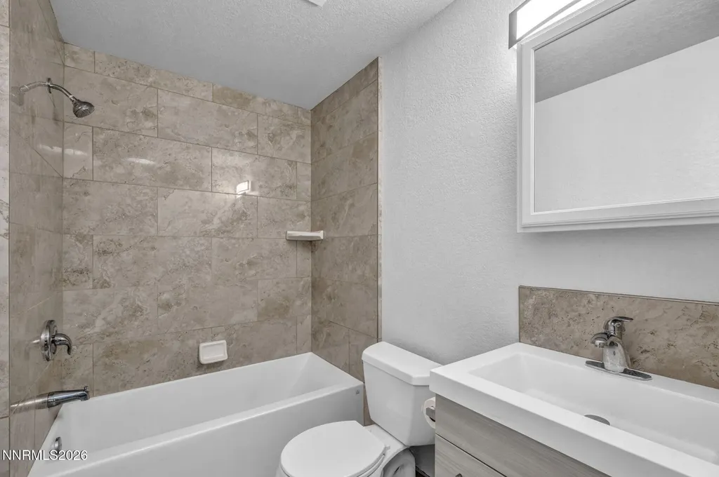 123 Broadleaf Carson City NV 89706