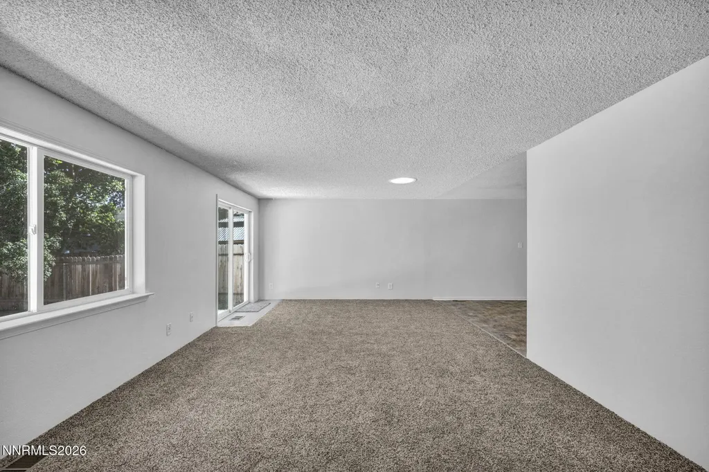 123 Broadleaf Carson City NV 89706