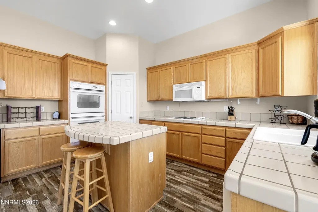 1870 Almonte Sparks NV 89436