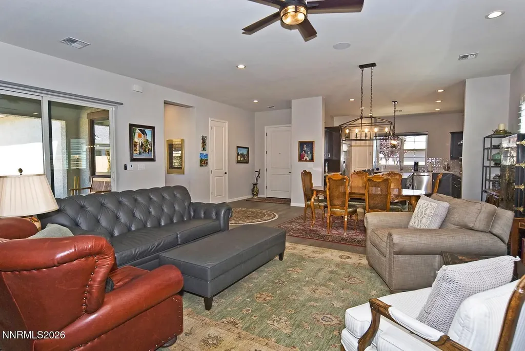 2332 Hammer Falls Reno NV 89521