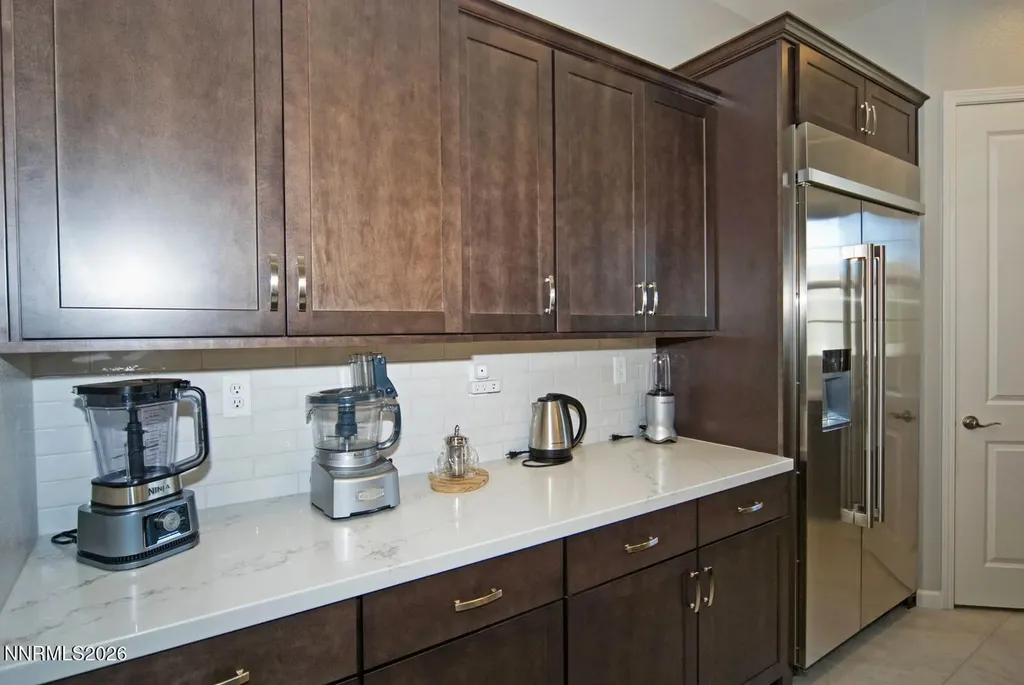 2332 Hammer Falls Reno NV 89521