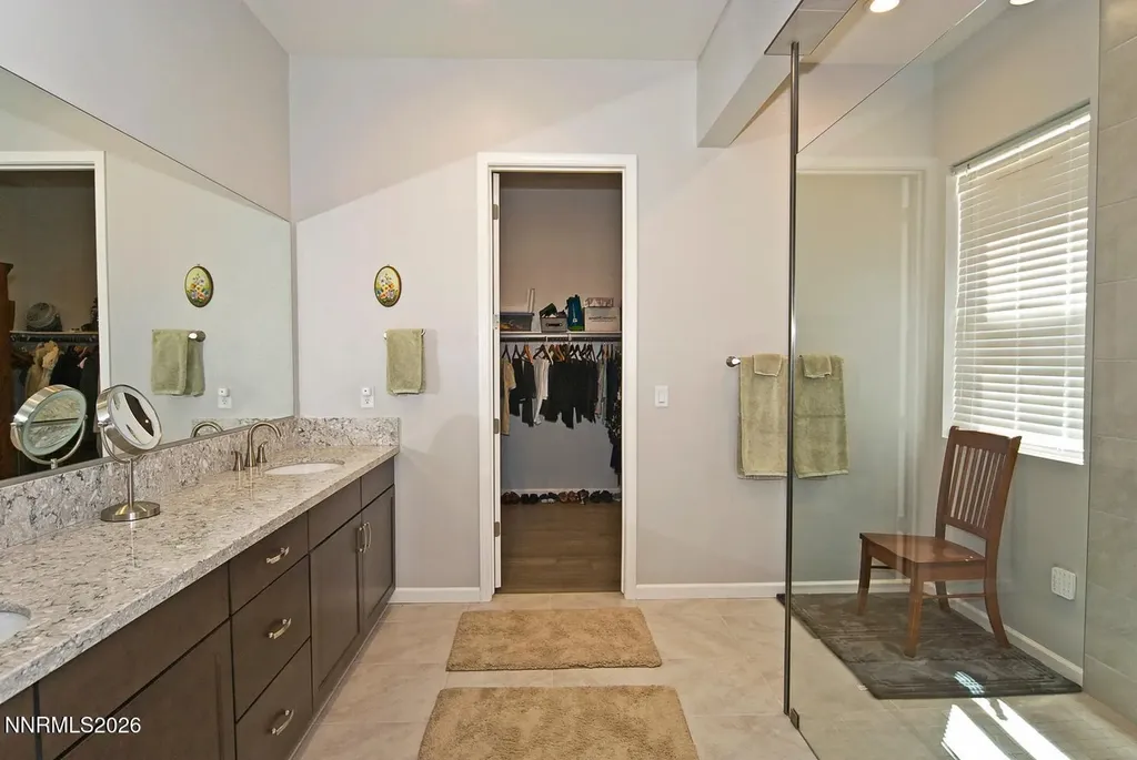 2332 Hammer Falls Reno NV 89521