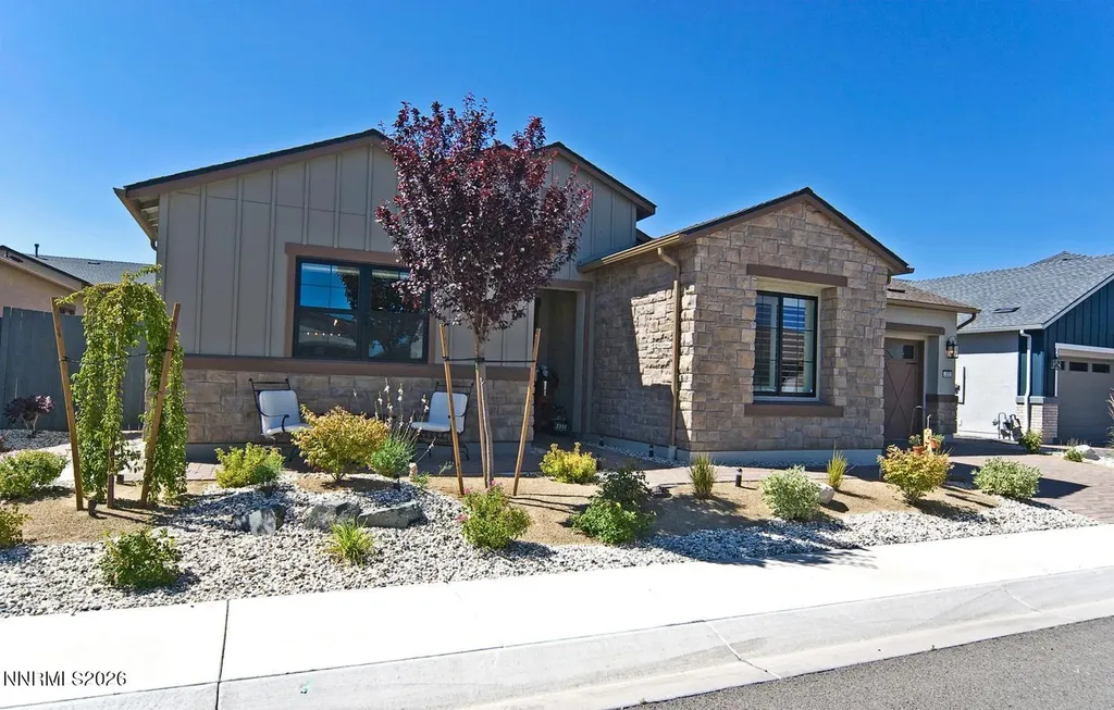 2332 Hammer Falls Reno NV 89521