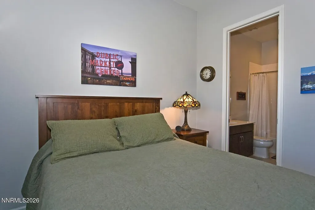 2332 Hammer Falls Reno NV 89521