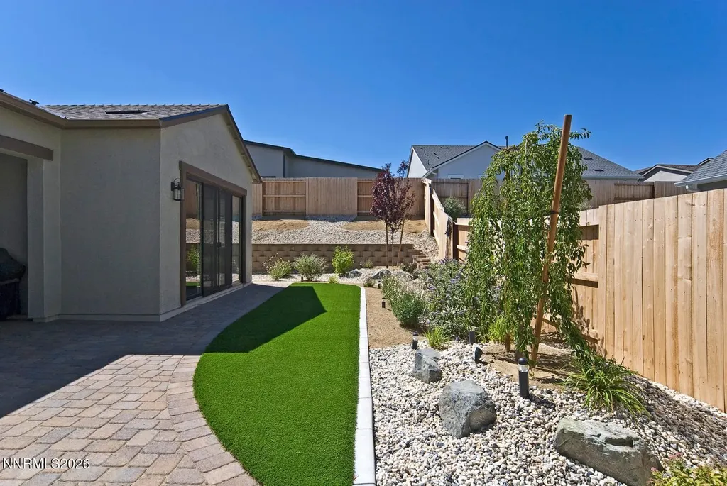 2332 Hammer Falls Reno NV 89521