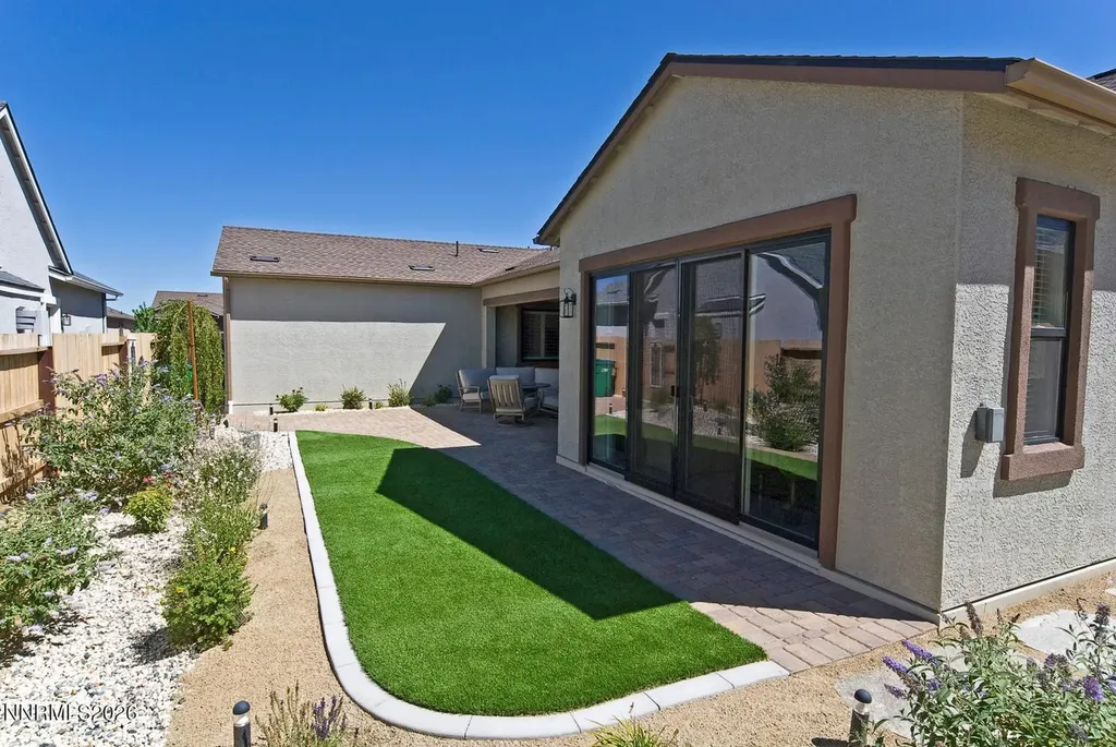2332 Hammer Falls Reno NV 89521