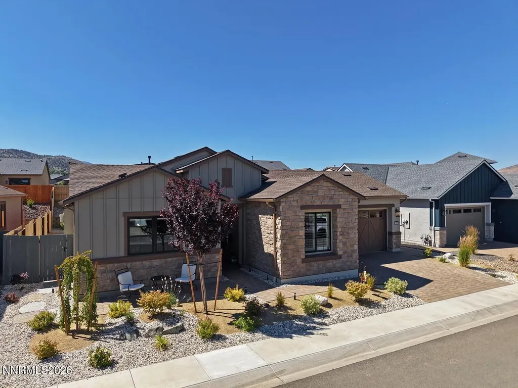 2332 Hammer Falls Reno NV 89521