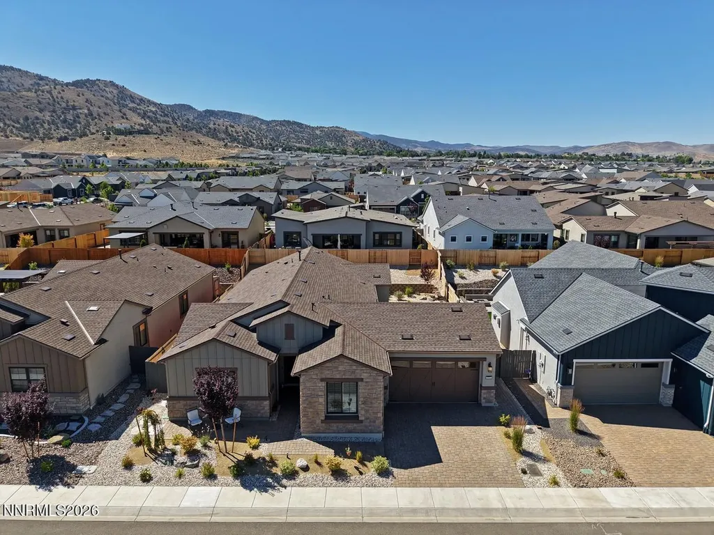 2332 Hammer Falls Reno NV 89521