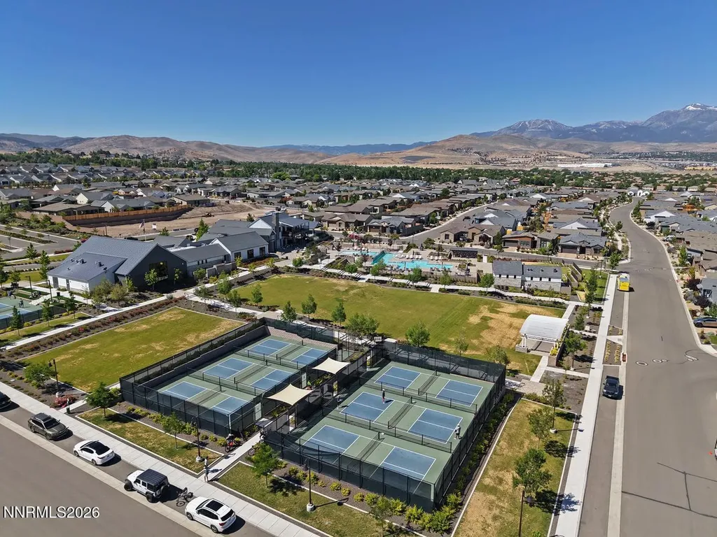 2332 Hammer Falls Reno NV 89521