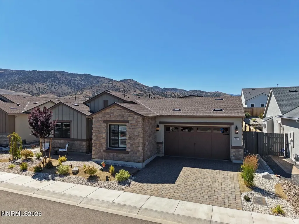 2332 Hammer Falls Reno NV 89521